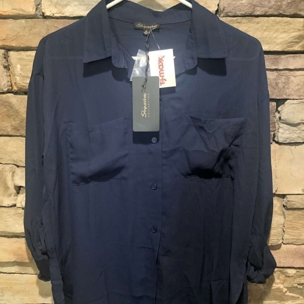 Shinestar medium navy button down shirt 100% polyester pockets on front